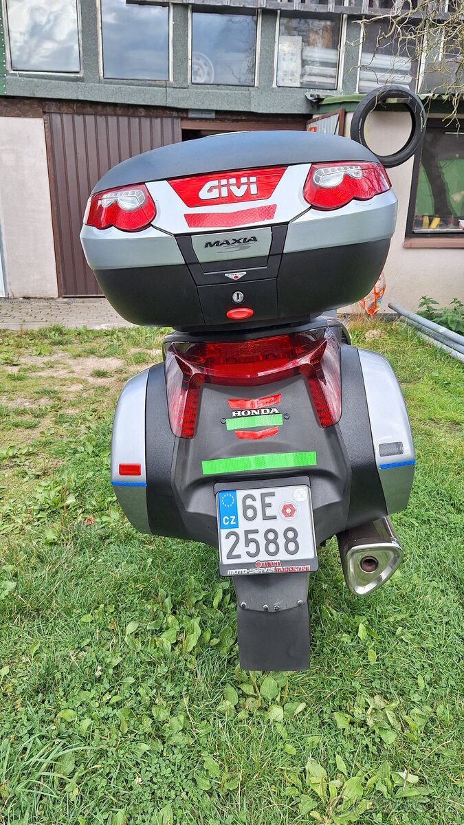 Honda Deauville 700 nt - 5