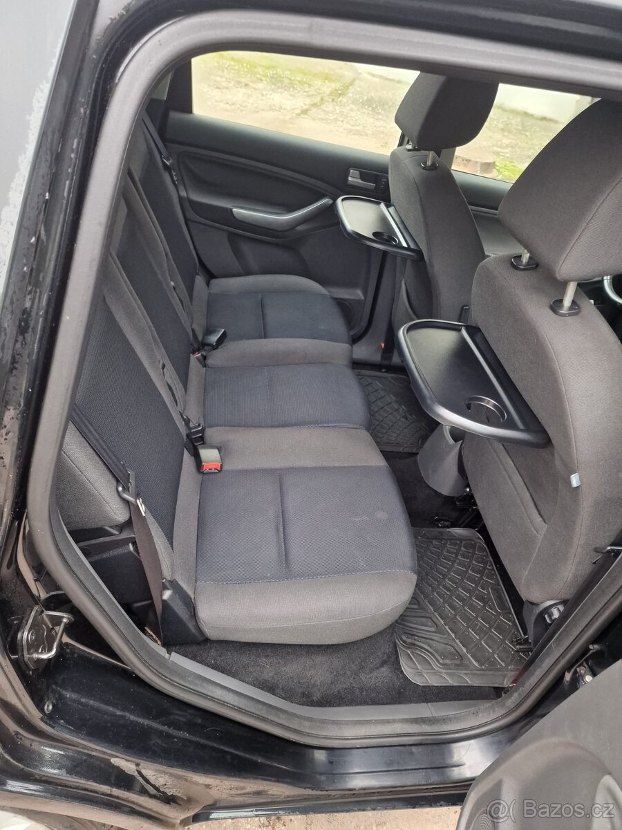 FORD focus C-Max Facelift 1.6tdci 80kw STK do 6/2026 Rok výr - 5