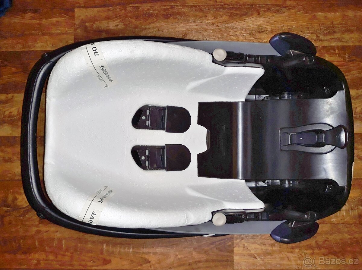 Autosedačka Maxi-cosi Pebble černá - 5