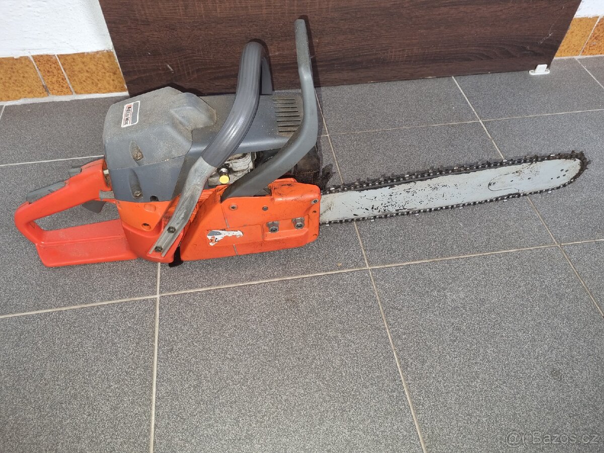 Prodám motorovou pilu OLEO - MAC. - 5