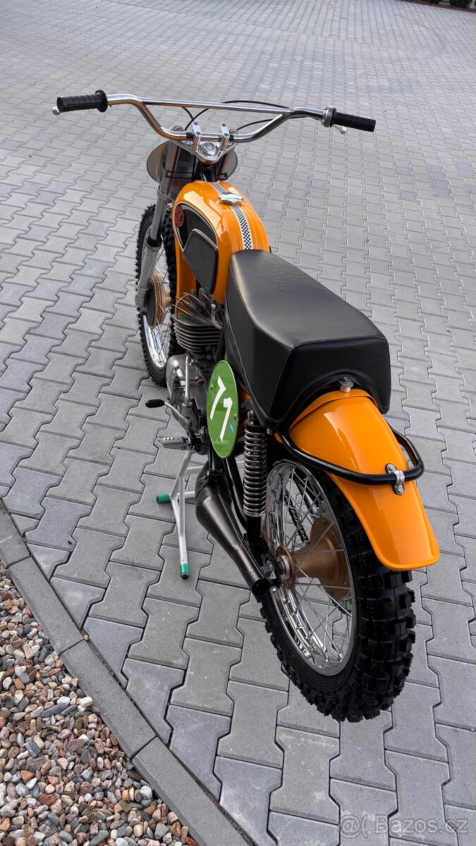 ČZ 250 motokros - 5