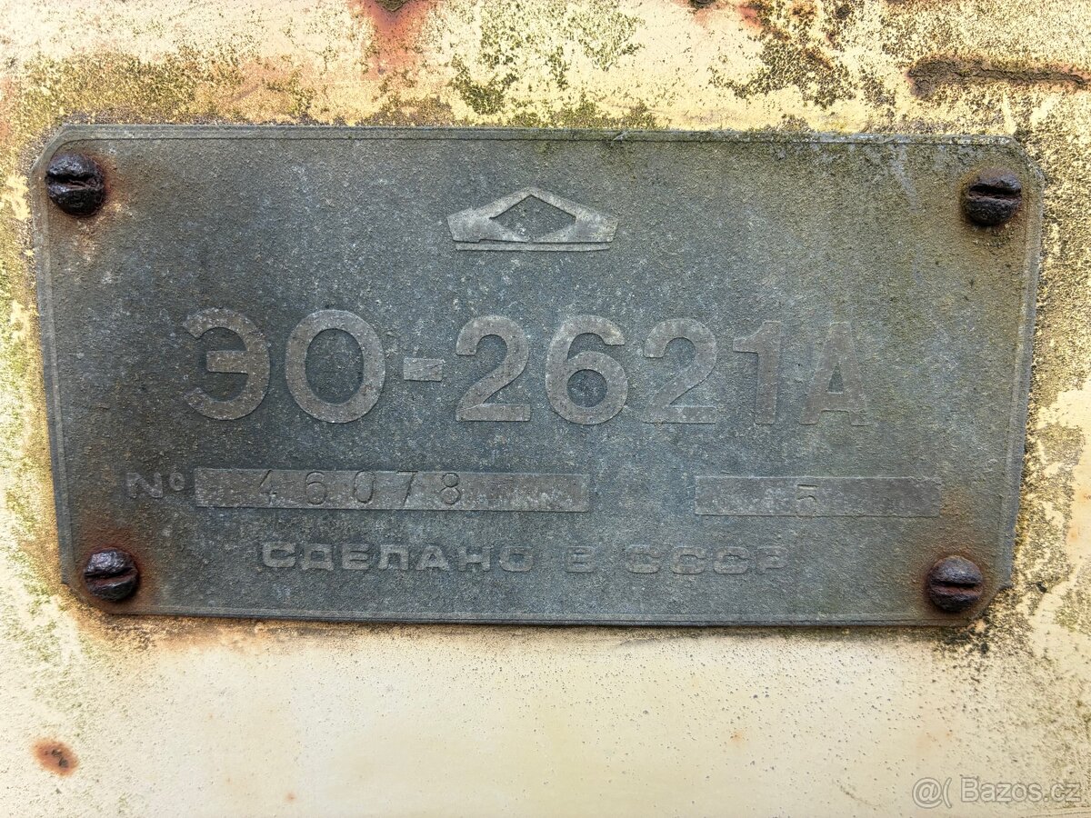 Traktorbagr Belarus - 5