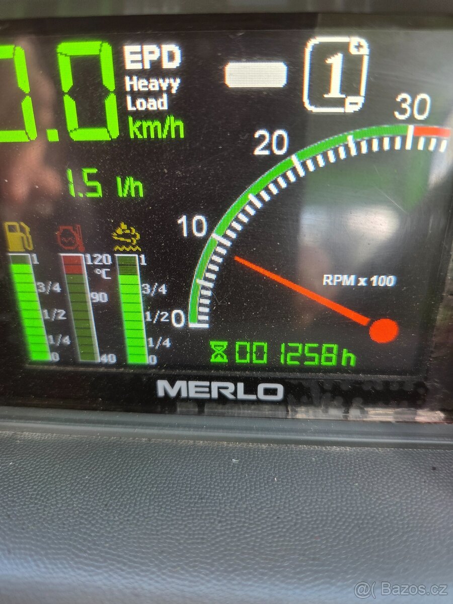 Teleskopický manipulátor MERLO P40.13 /PLUS 40km/h - 5