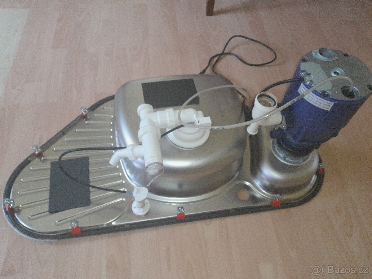 Rohový dřez Franke včetně drtiče kuchyňských odpadků WAVE - 5