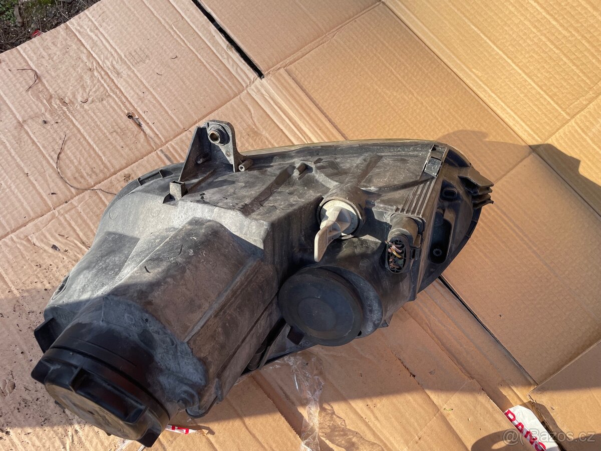 VW Golf V / Jetta – přední světlomety, - 5