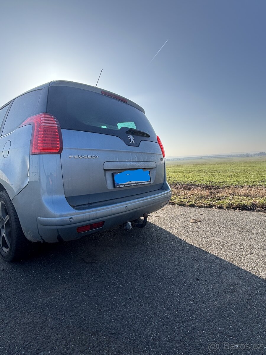 Peugeot 5008 - r.v. 2010 - 5