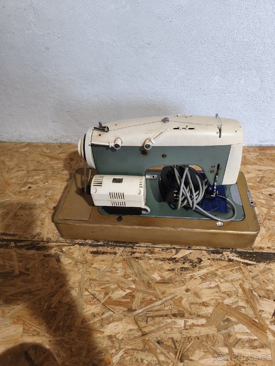 šicí stroj - 5