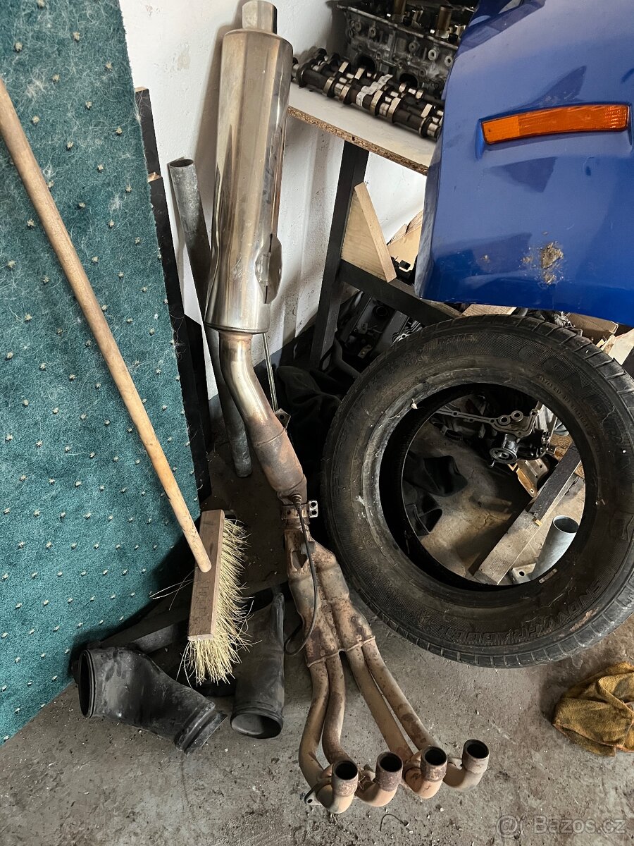 Prodám díly Honda CBR 600 f4i 2002 - 5