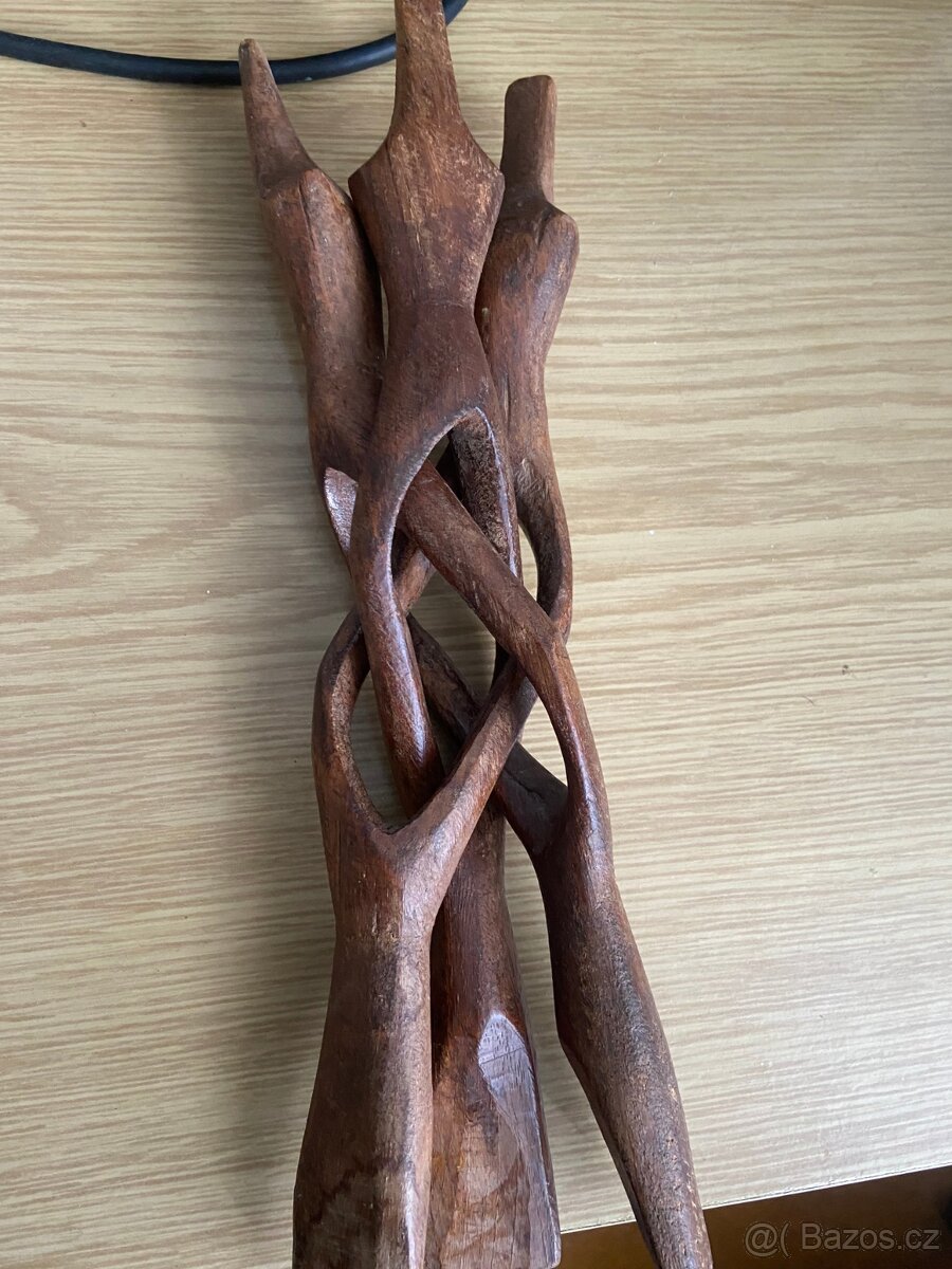 Prodam 2 masky na zed a,skrinku a vyryvany suseny plod. - 5