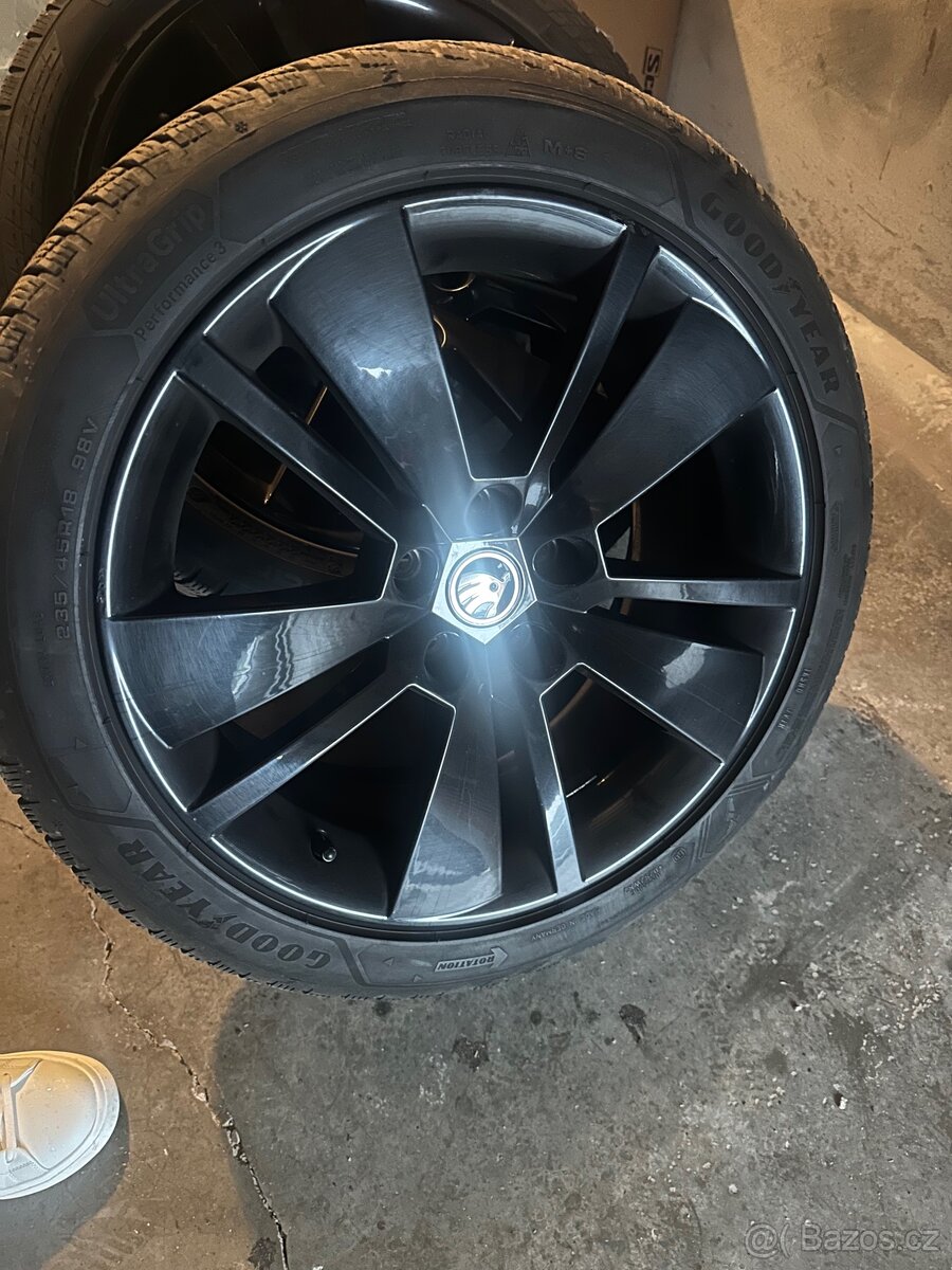 Zimní alu sada , 235/45 R18 - 5