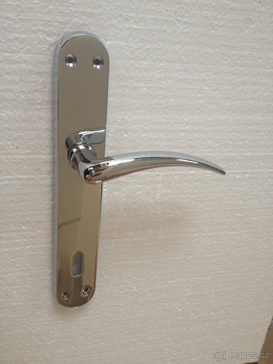 Dveřní klika / kování, stříbrná lesk, rozteč 90mm /23ks - 5