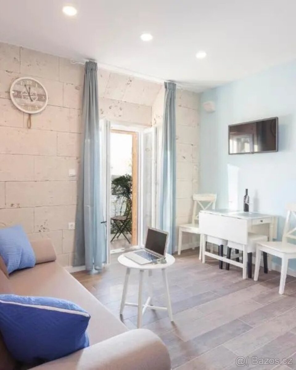 CHORVATSKO: Kamenný dům přímo u moře - 5