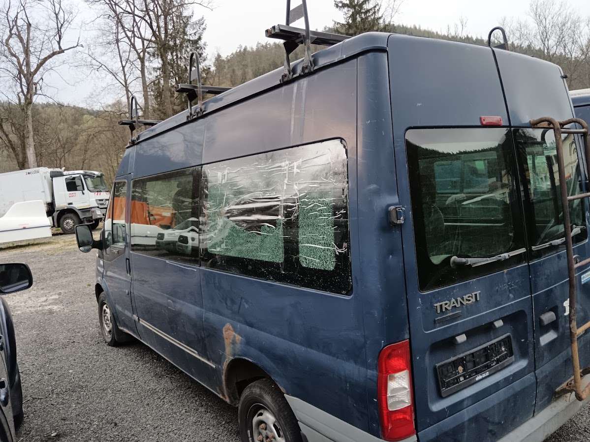 Ford Transit 350 9 míst odpočet dph - 5