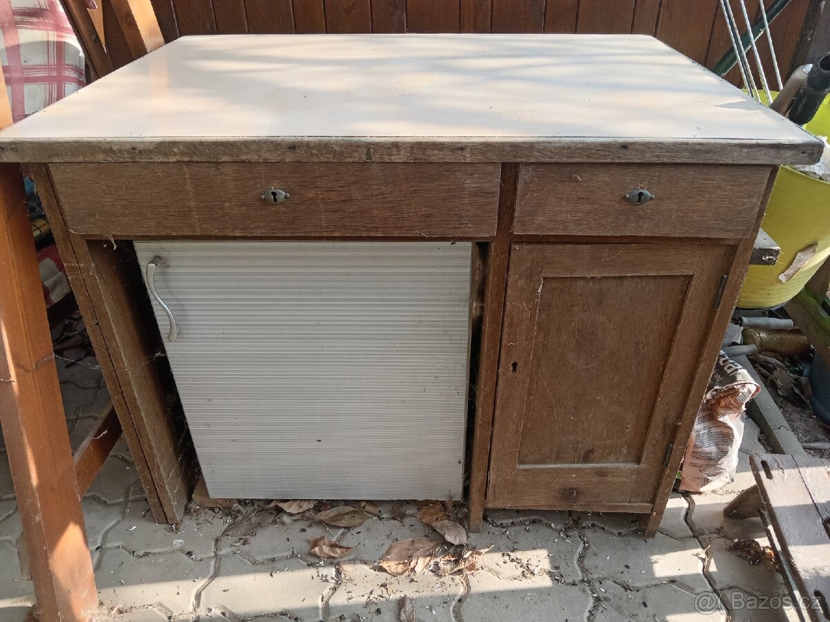 Psací stůl 100x71cm - 5