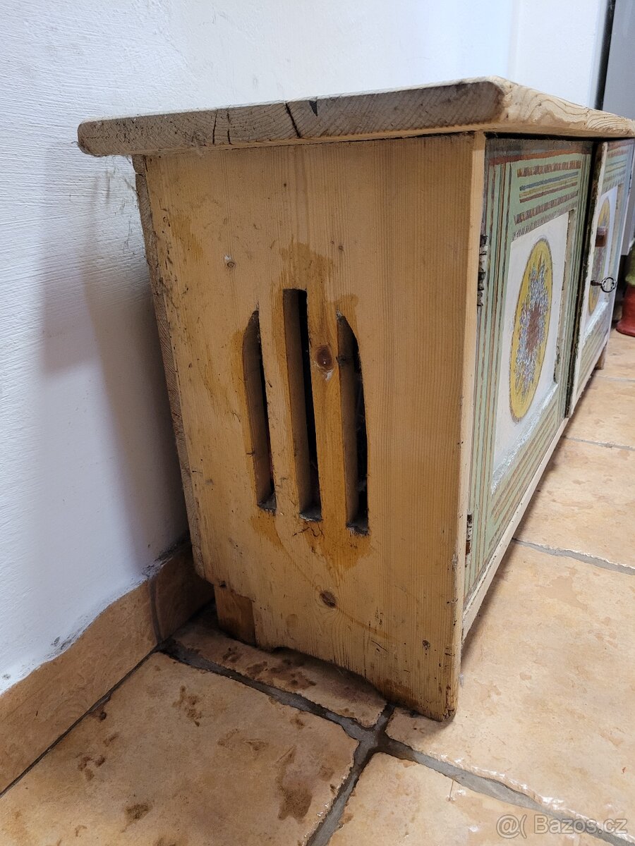 Nádherná starožitná malovaná komoda - 5