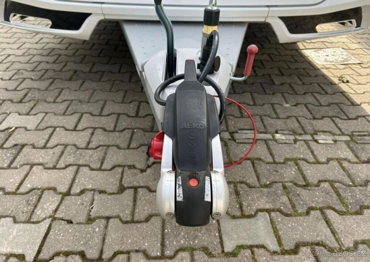 Bürstner AVERSO 560TK palandy nove - 5