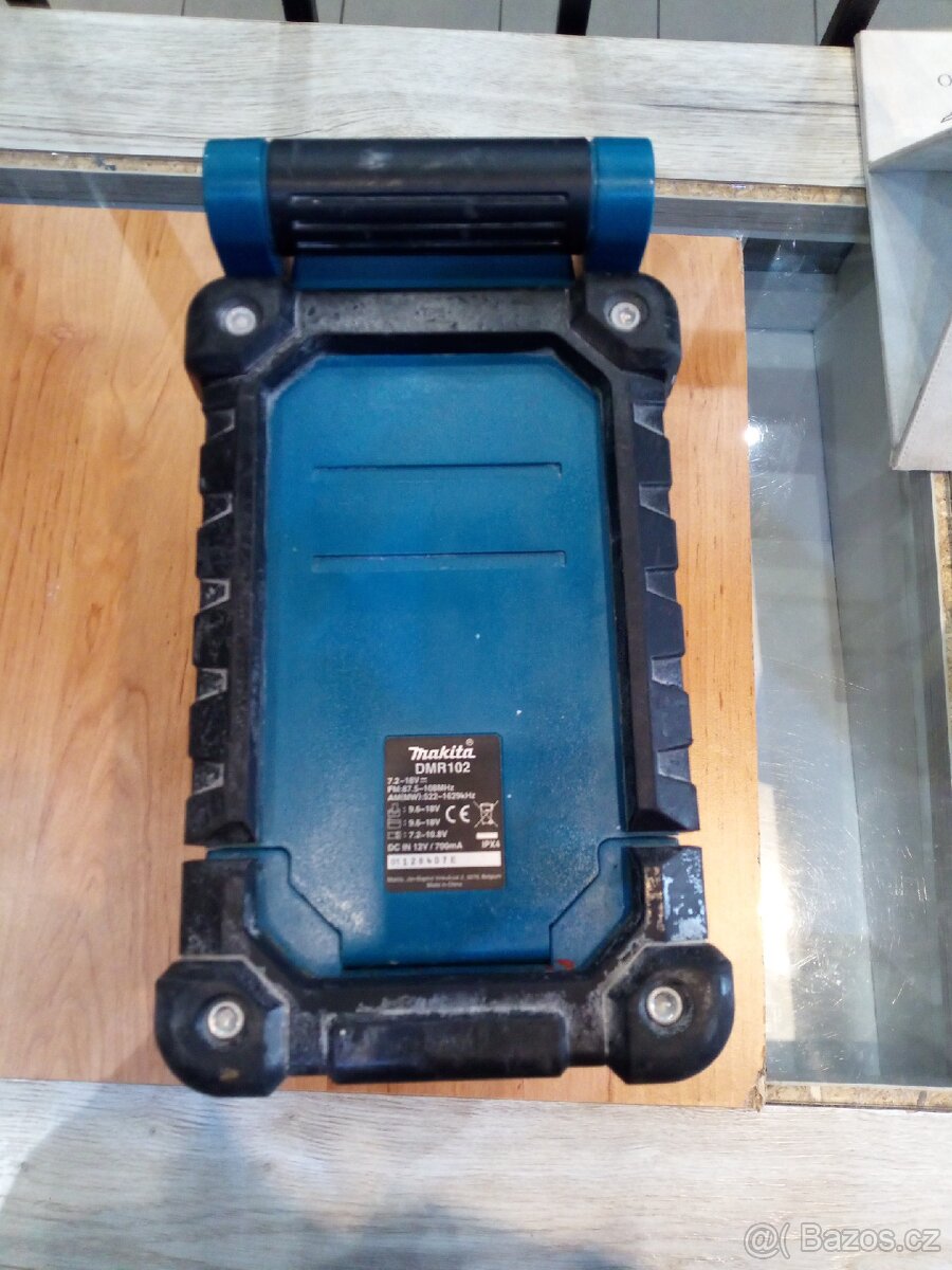 Stavební rádio Makita DMR102 - 5
