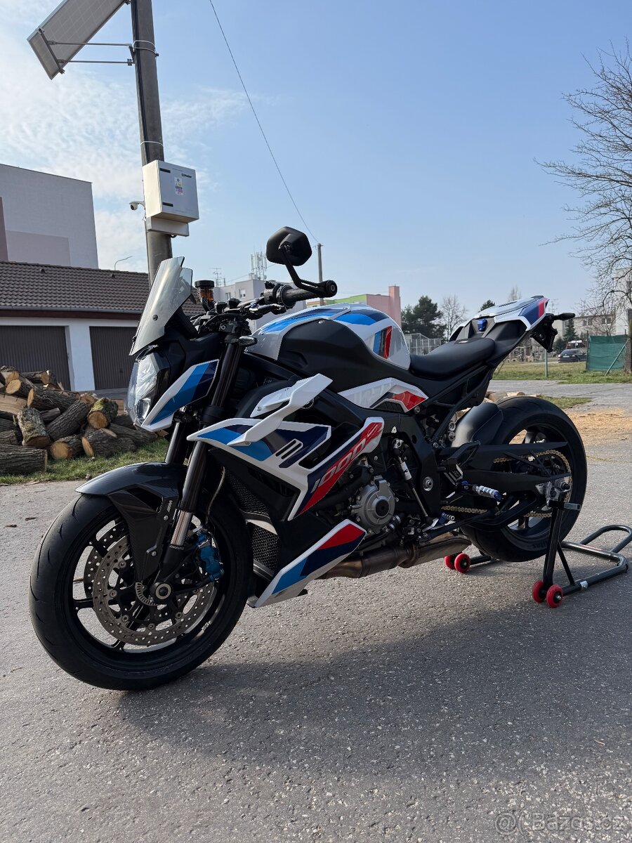 Bmw m1000r - 5