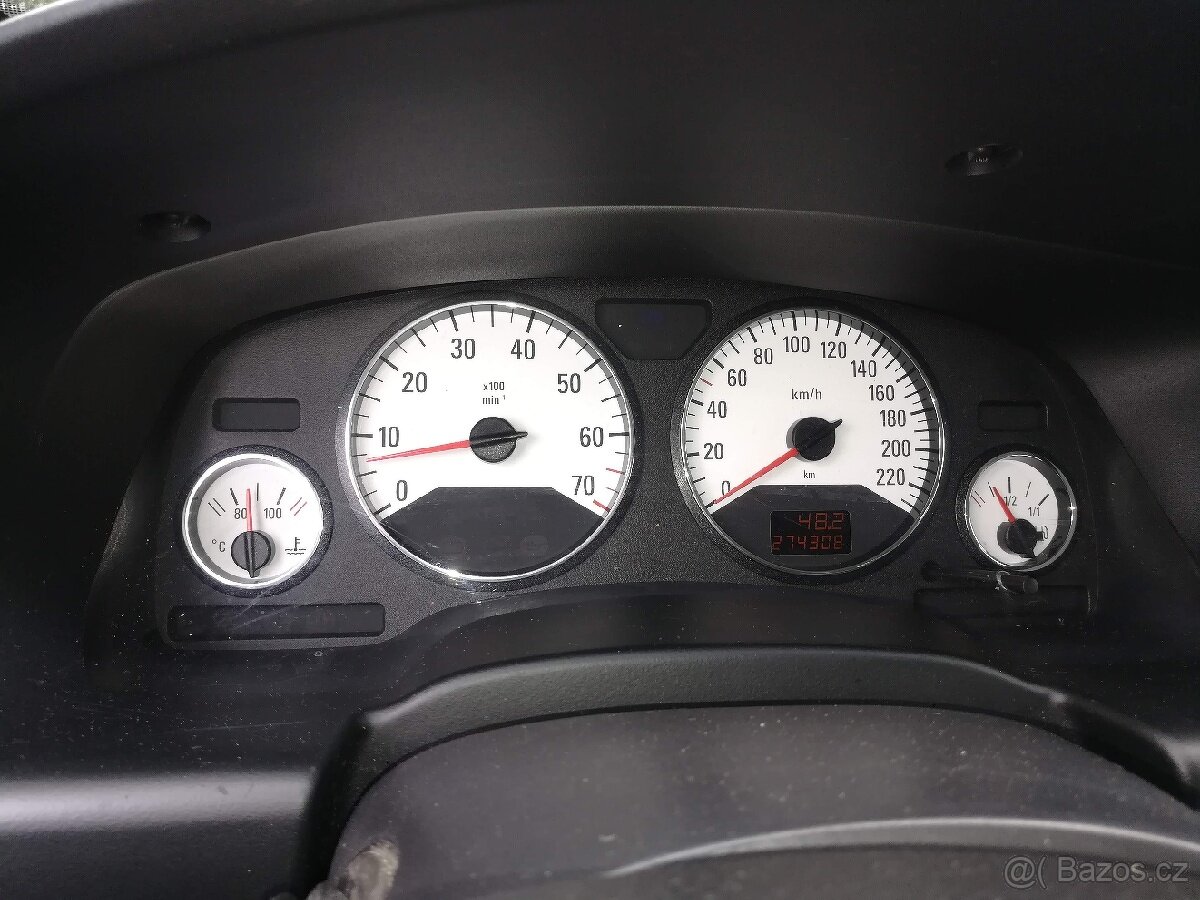 Prodám dily Opel Zafira 2.2i irmscher - 5