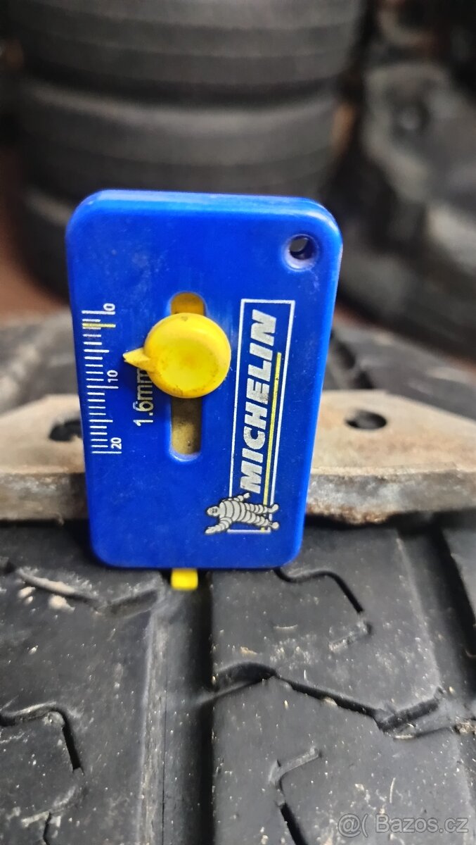 4 letní 205/65 R16C matador - 5