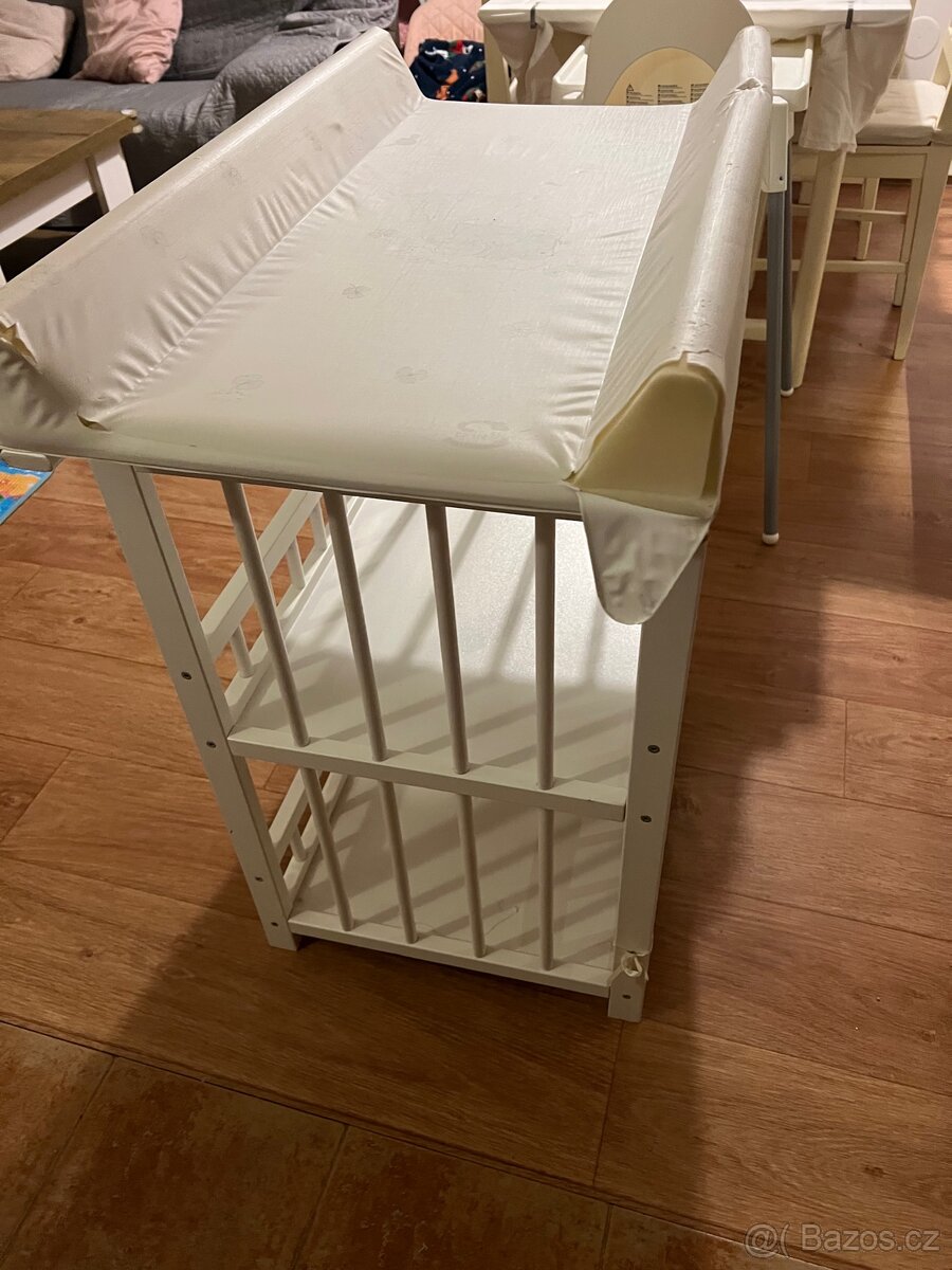 Přebalovací pult - 5