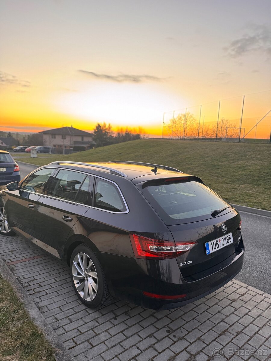 Škoda Superb 2.0TDI 4x4 140kw - 5