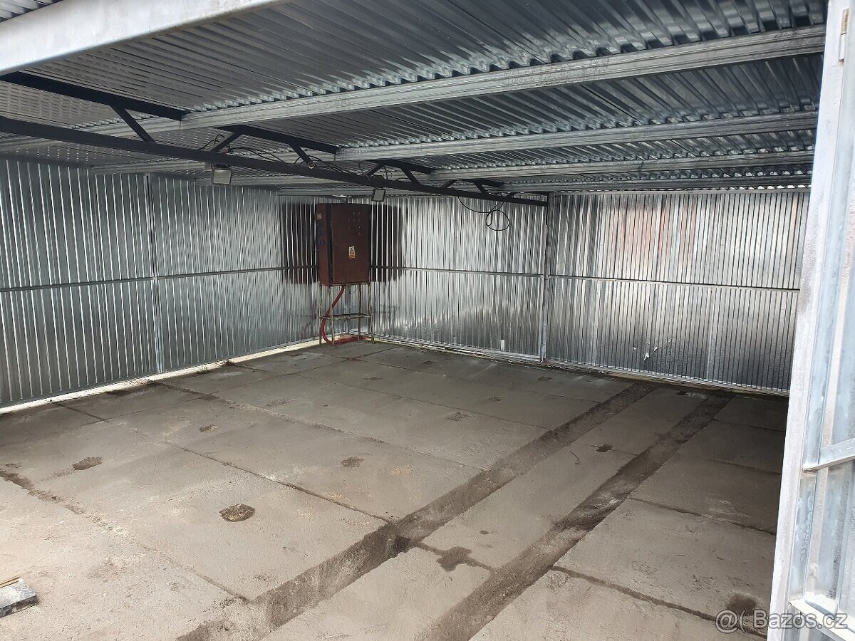 Prodám plechovou garáž 6x6 - 5