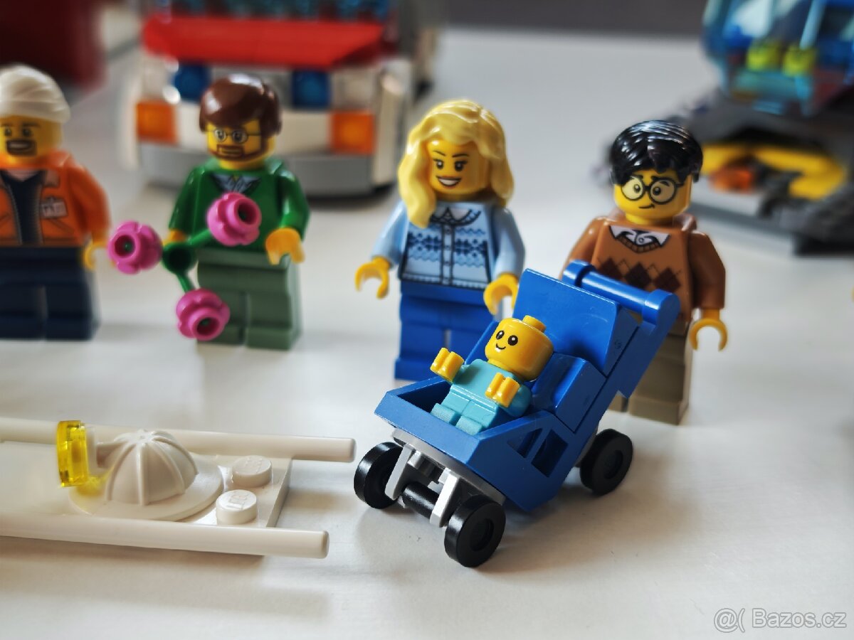 LEGO City 60204 - Nemocnice - 5