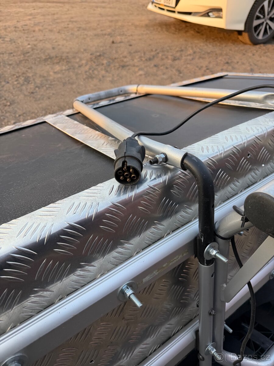 Závěsný nosič zavazadel na věci - 5