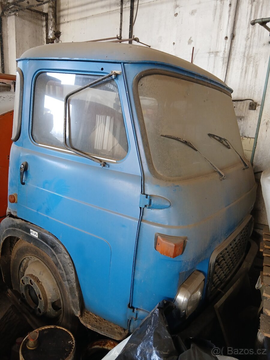 Avia A31 cisterna na PHM. - 5