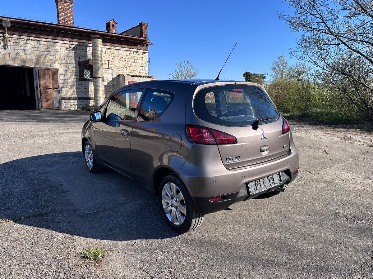 Mitsubishi Colt 1,1i 55kw - 5