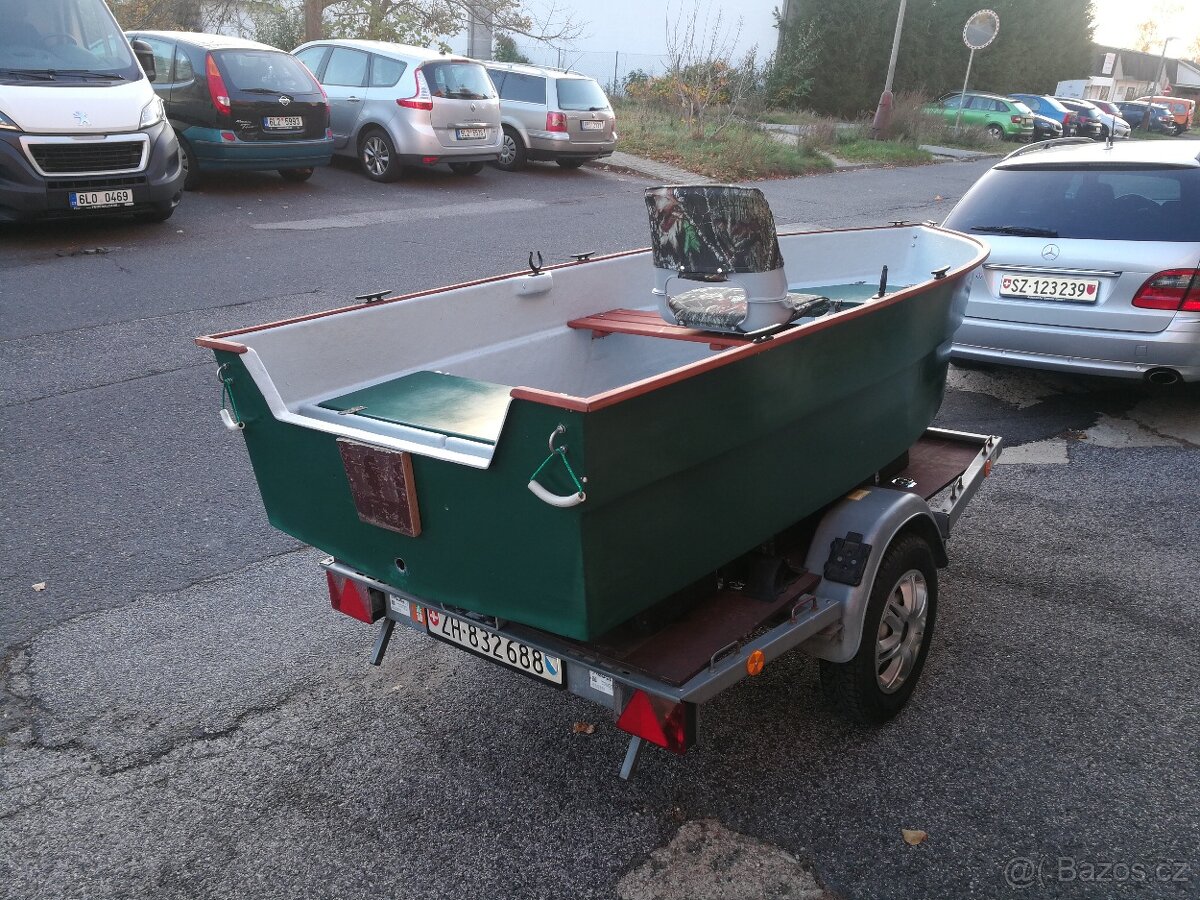 Loď s motorem - 5
