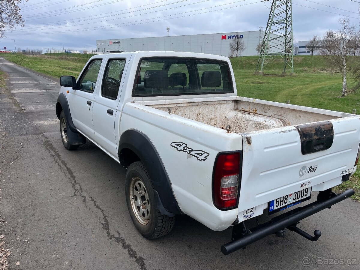 Navara D22 4x4 offroad - 5