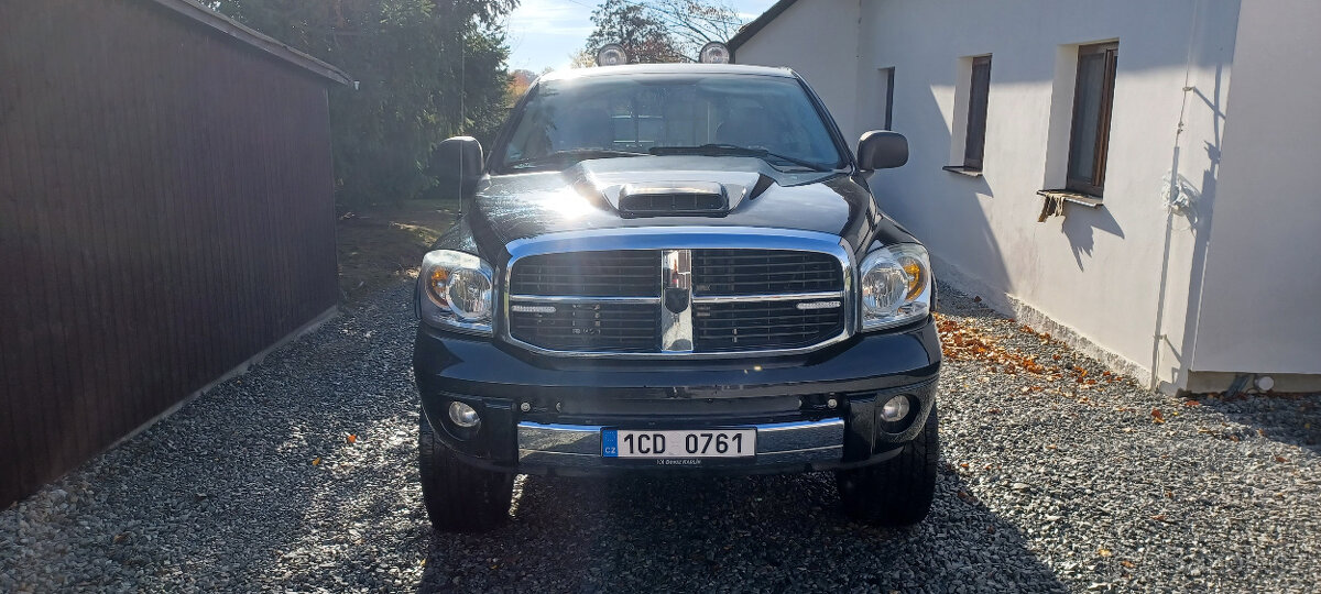 Dodge Ram 2500 - 5