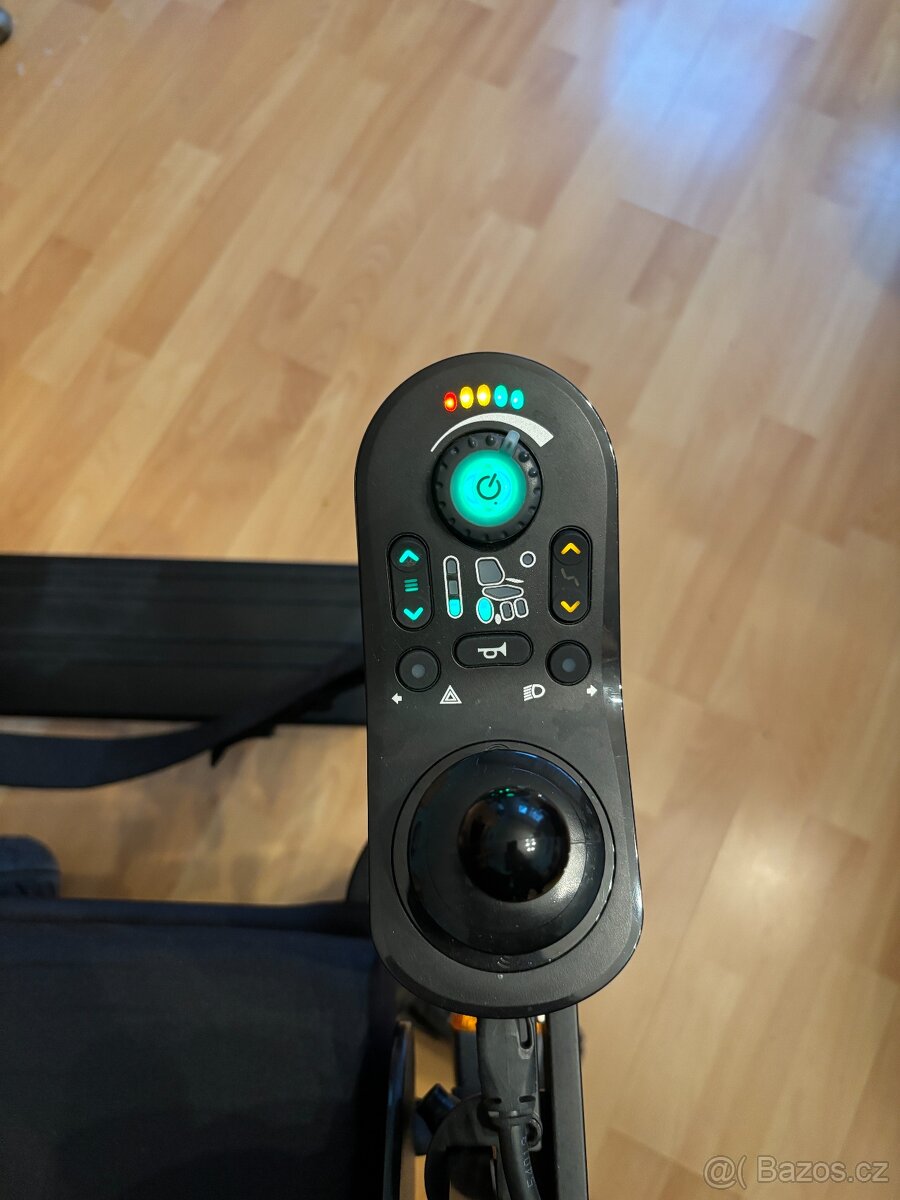 Elektrický invalidní vozík MEYRA iChair MC1 Light BASIC - 5