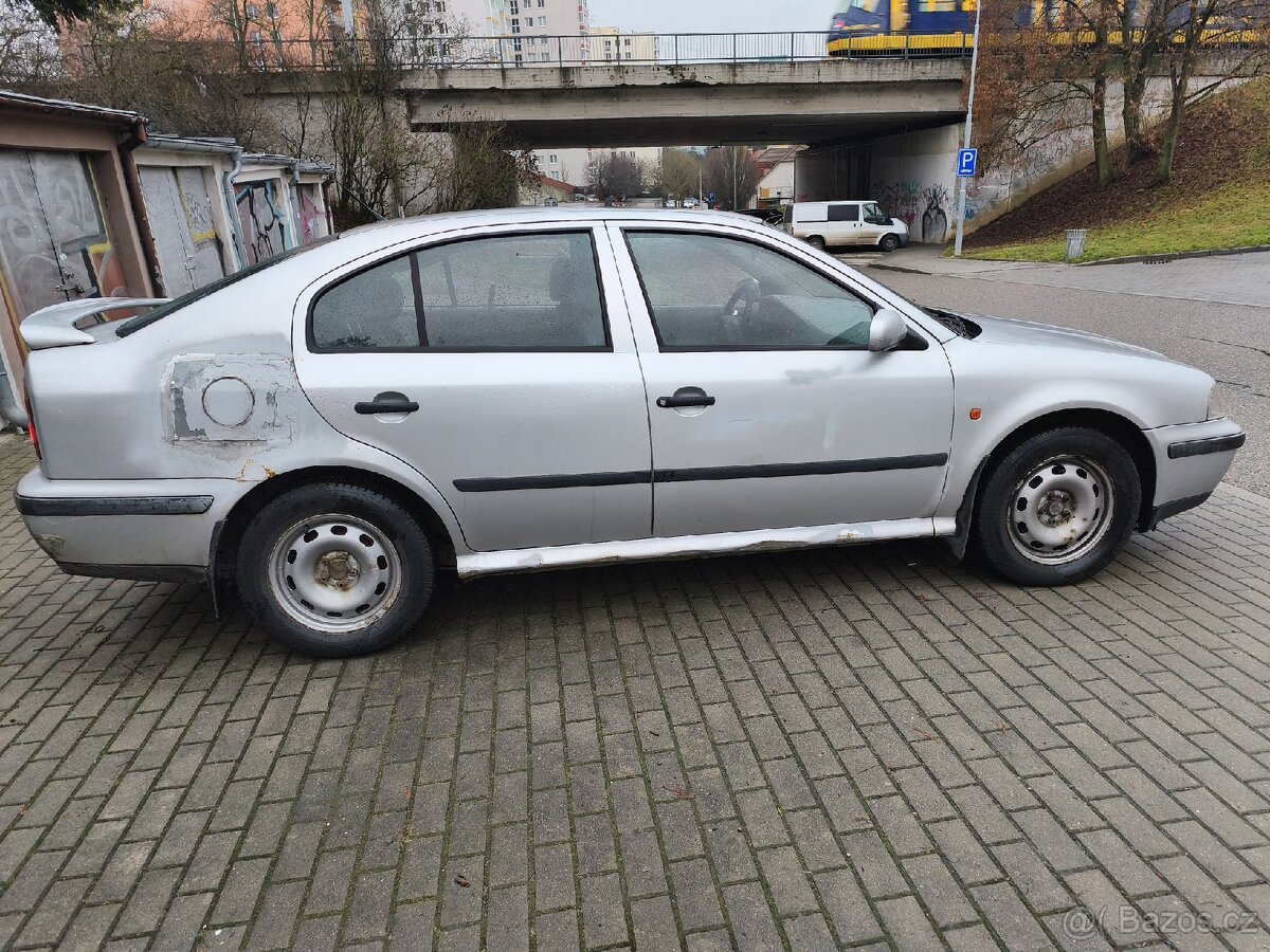 Škoda Octavia 1 - 5