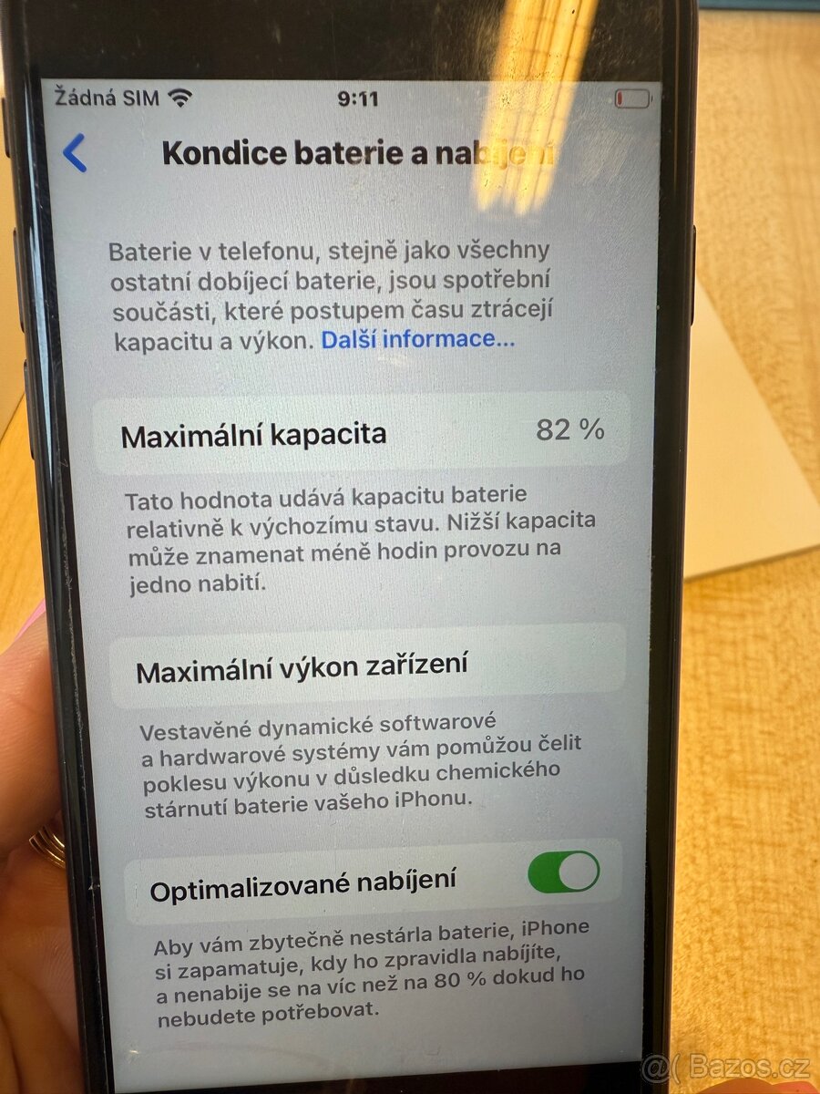 Apple iPhone SE 128GB - 5