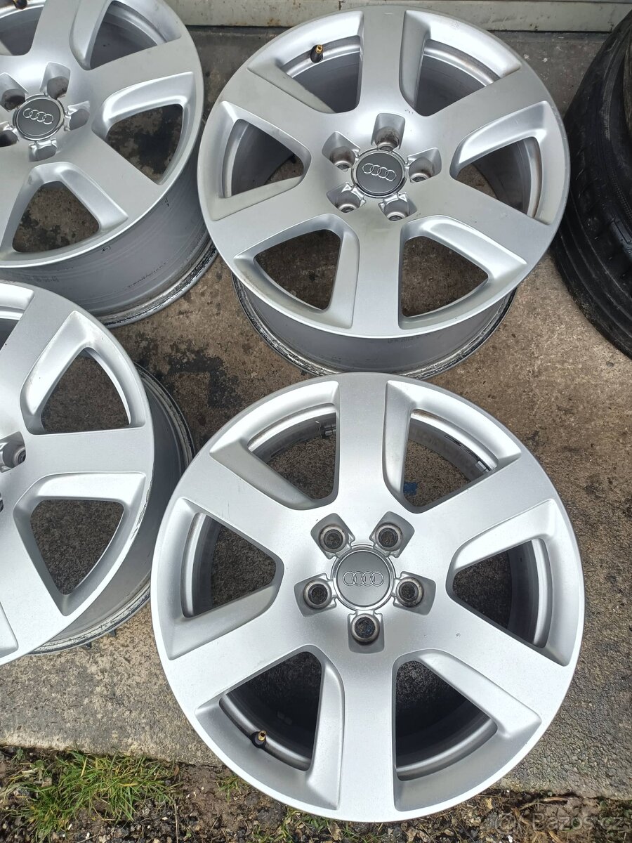 4ks alu disky orig. Audi 5x112 R17 - 5