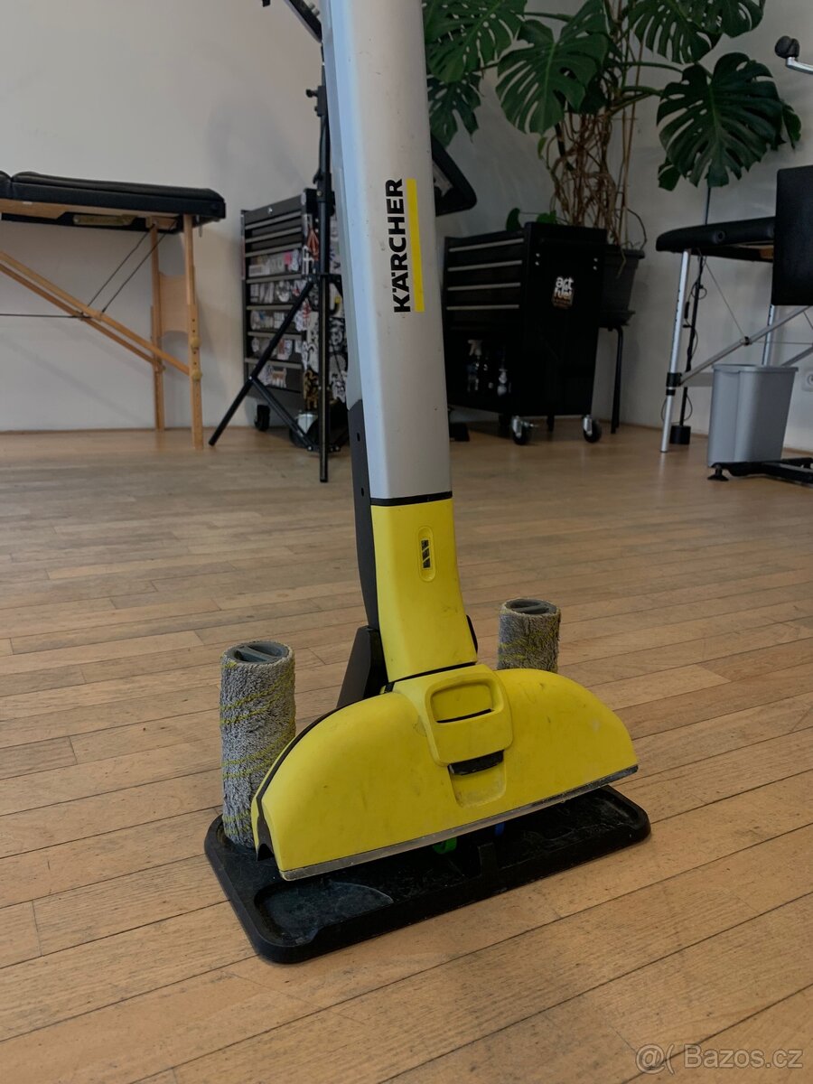 Akumulátorový mop Karcher - 5