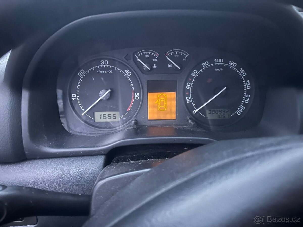 Octavia 1 1.9tdi 96kw - 5