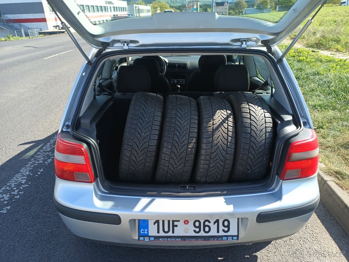 Volkswagen GOLF 4, 3dv. - 5