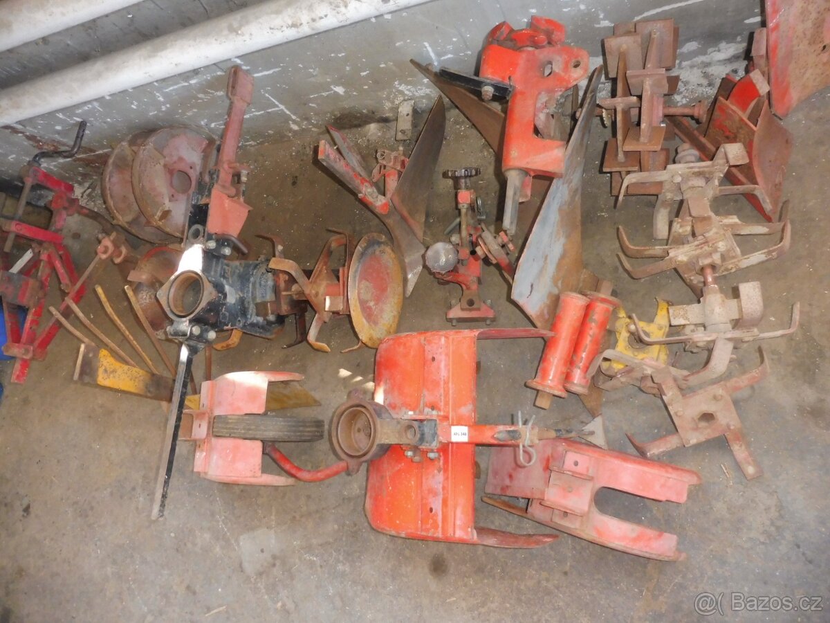 prodám malotraktor vari s nářadím a s příslušenstvím - 5