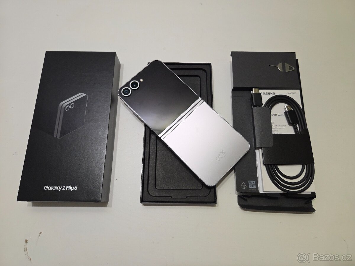 Samsung Galaxy Z Flip 6 12/256 GB - 5