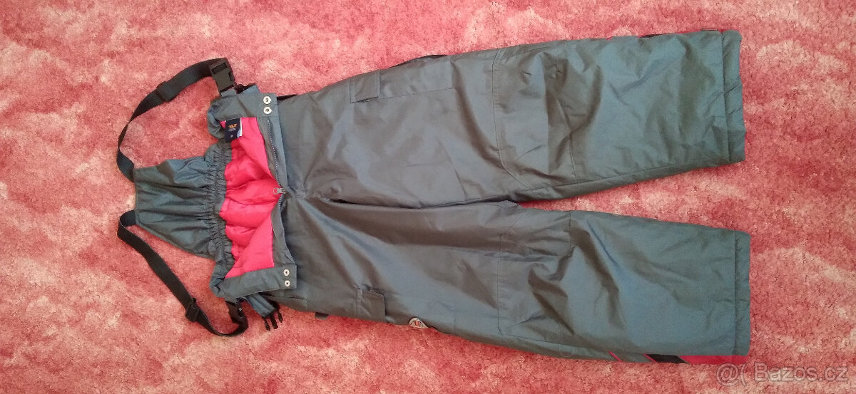 Prodám úplně nové a nikdy nenošené lyžařské kalhoty vel.146 - 5