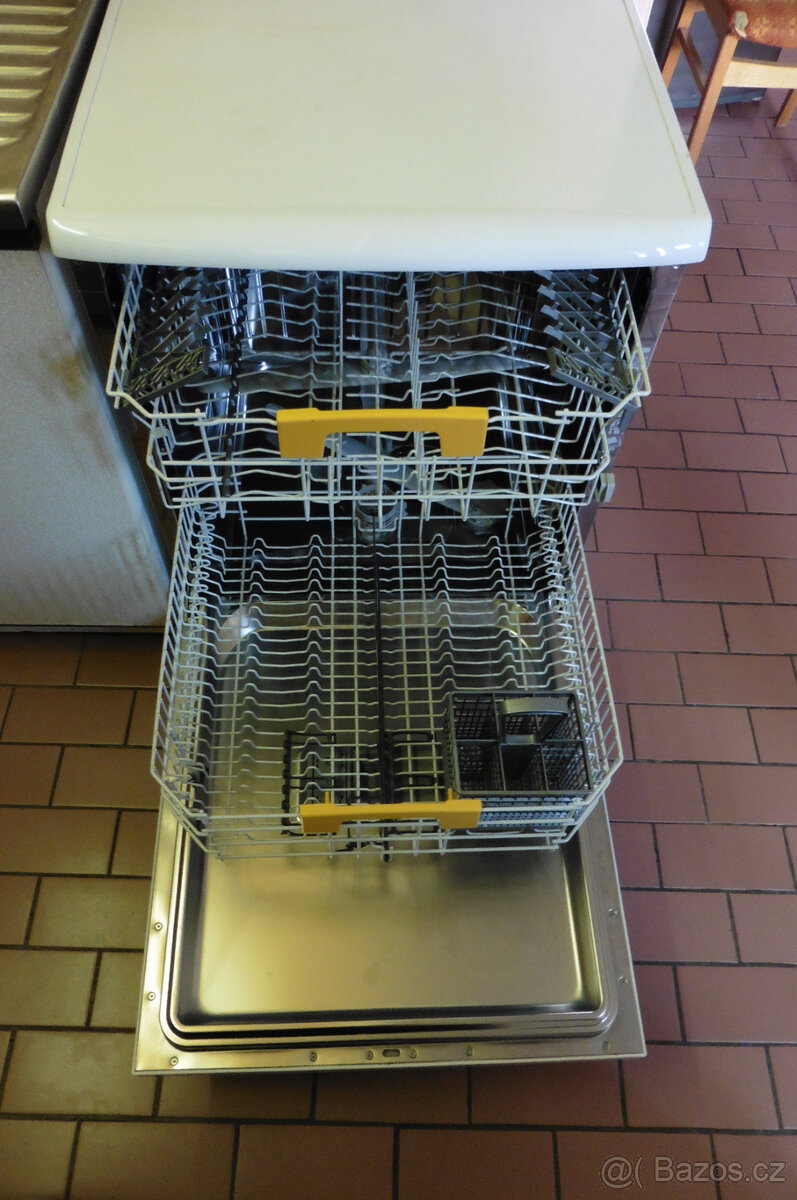 Myčka nádobí CANDY 315 - 5