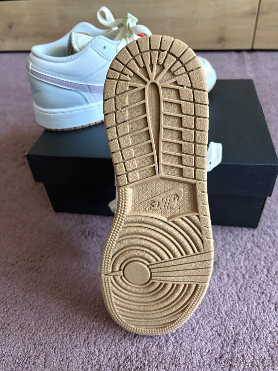 Nike - Air Jordan 1 Low - 5
