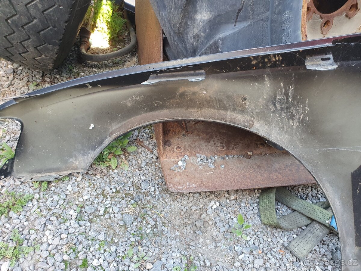 Audi a4 b8 blatník - 5