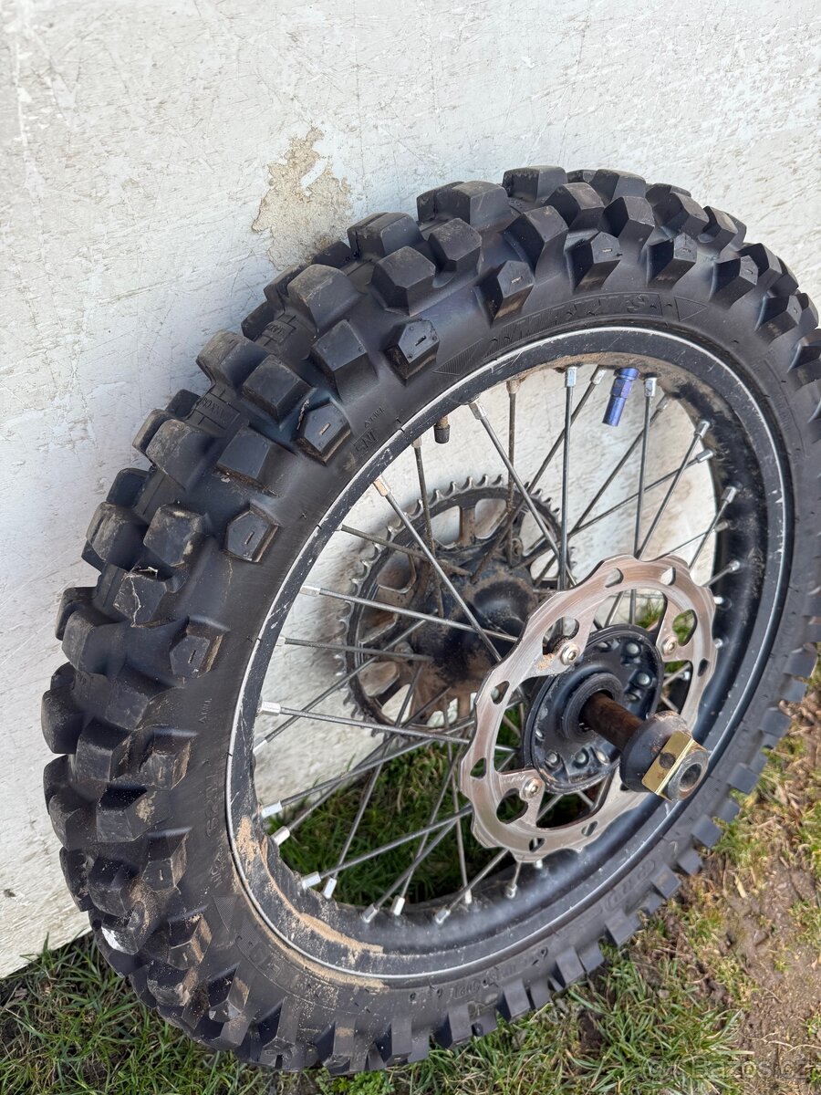 Zadní kolo Suzuki Rmz 450