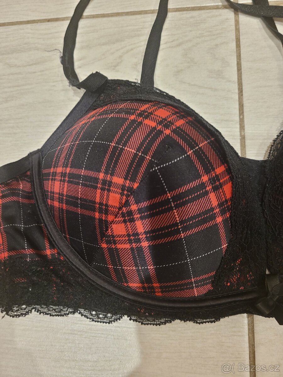 Push up podprsenka 75 B karovama - 5