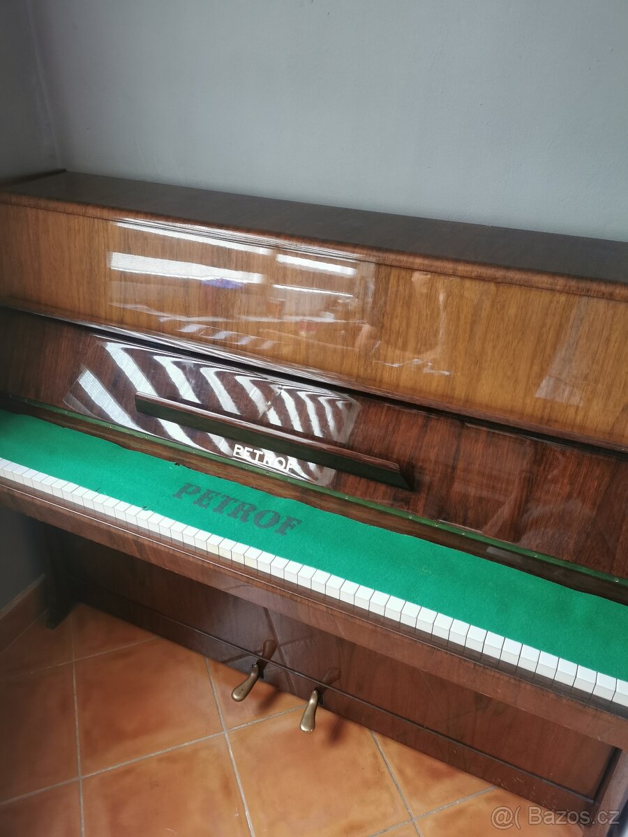Piano Petrof - 5
